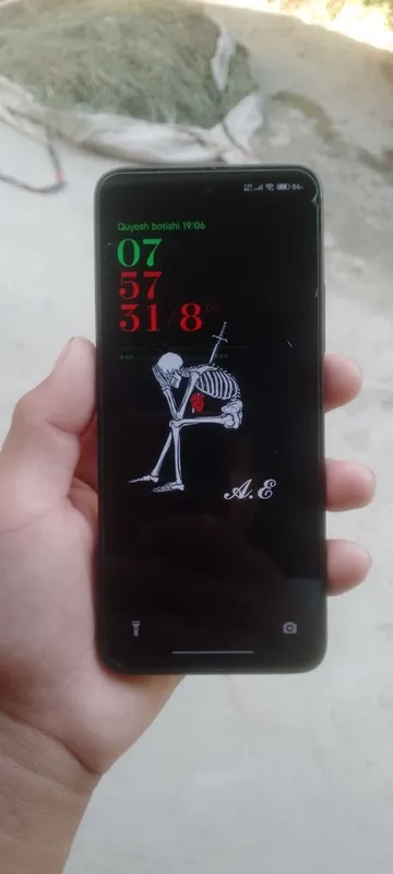 Redmi 12 ............ 4 Redmi 12 ............ 4