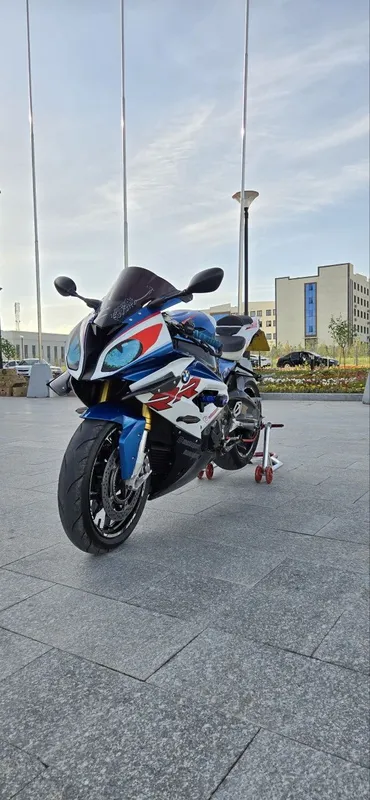 Сотилади BMW s 1000 rr 2017 йил
