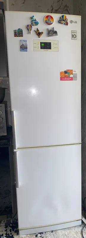 Холодильник LG двухкамерный