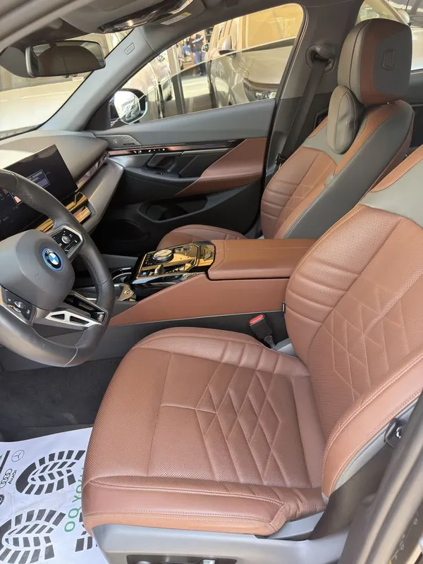 BMW i5 40L M-Sport 2025 yil full dop opsiya — фото 6