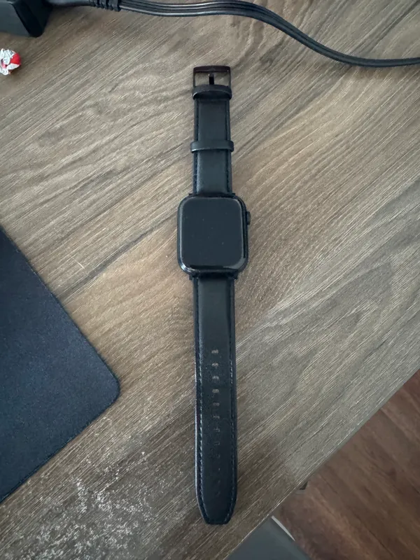 Продам Apple Watch 8 42 mm 1
