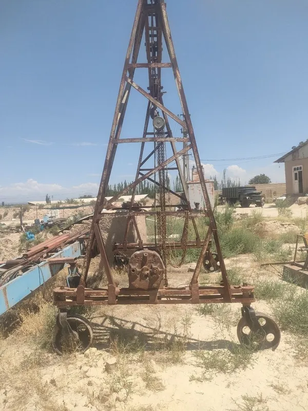 Tall 5 tonnalik, og'ir qismlarni ko'tarish uchun 2 Tall 5 tonnalik, og'ir qismlarni ko'tarish uchun 2