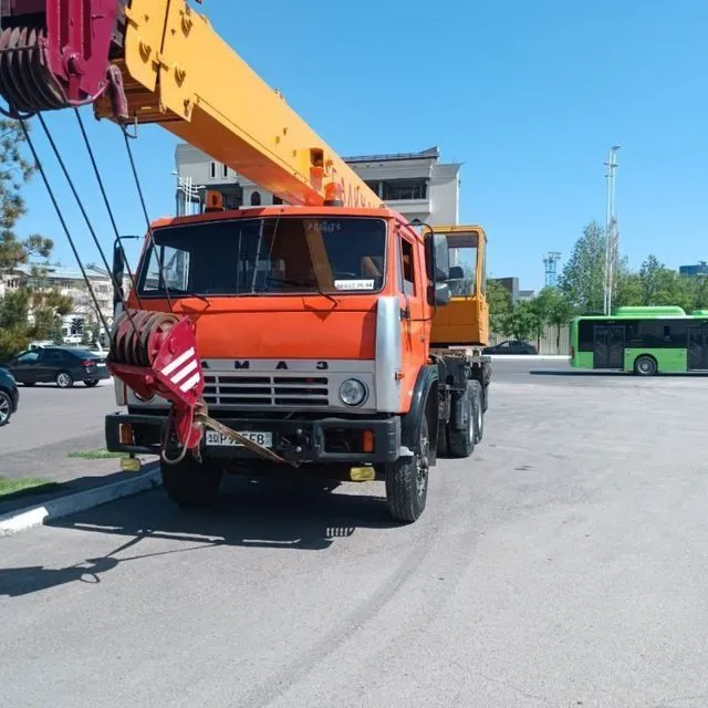 Kamaz kran 22 metir 16 To'na