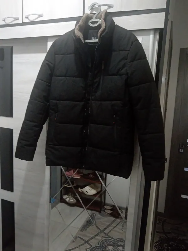 продаю зимний куртки 5