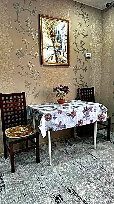 метро Буюк Ипак Йули. Боз Базар. 3