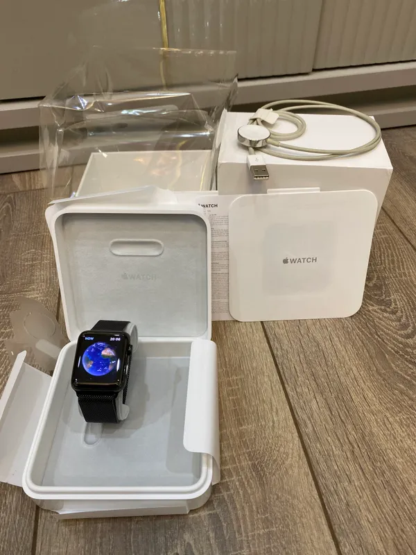 Apple watch series 2 1