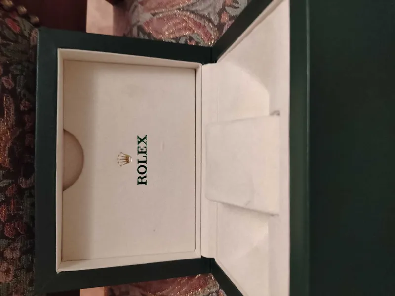 Продам коробку от часов Rolex, недорого 2 Продам коробку от часов Rolex, недорого 2