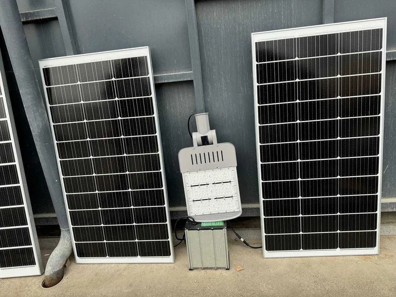 Солничный прожектор 150W