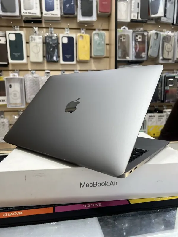 Macbook air 2020 srochna