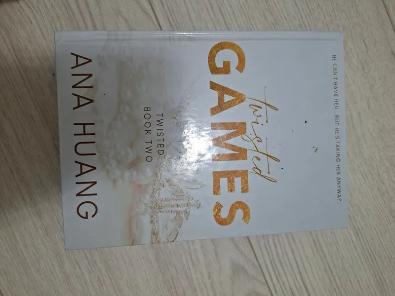 Anna Haung:Twisted Games