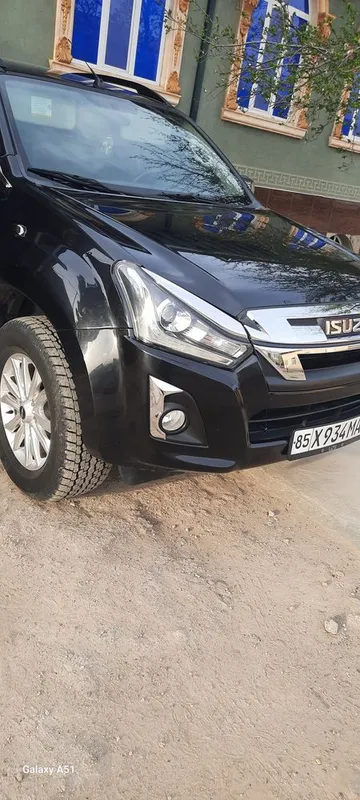 ISUZU D.Max 4X4 в аренду. Сдается на длительный срок, также есть посуточная услуга 8 ISUZU D.Max 4X4 в аренду. Сдается на длительный срок, также есть посуточная услуга 8