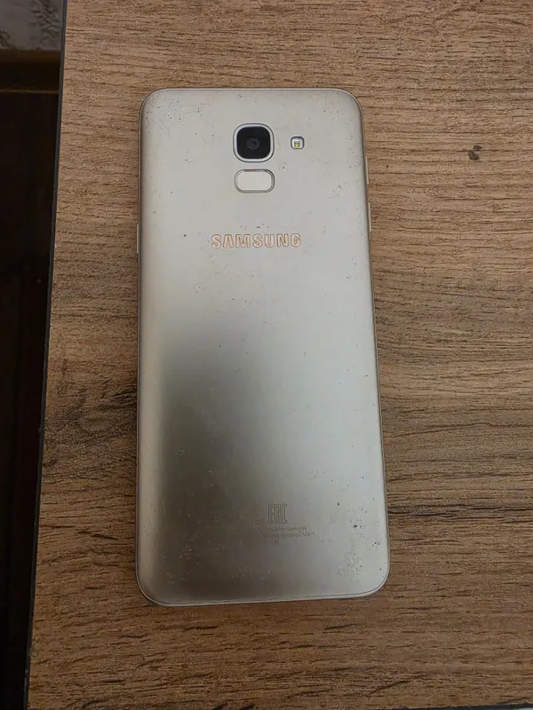 Samsung galaxy j6 — фото 1