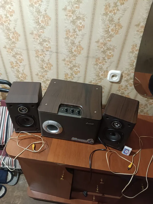 Продаю буфер Emator састояние харошое качество отличное. 3