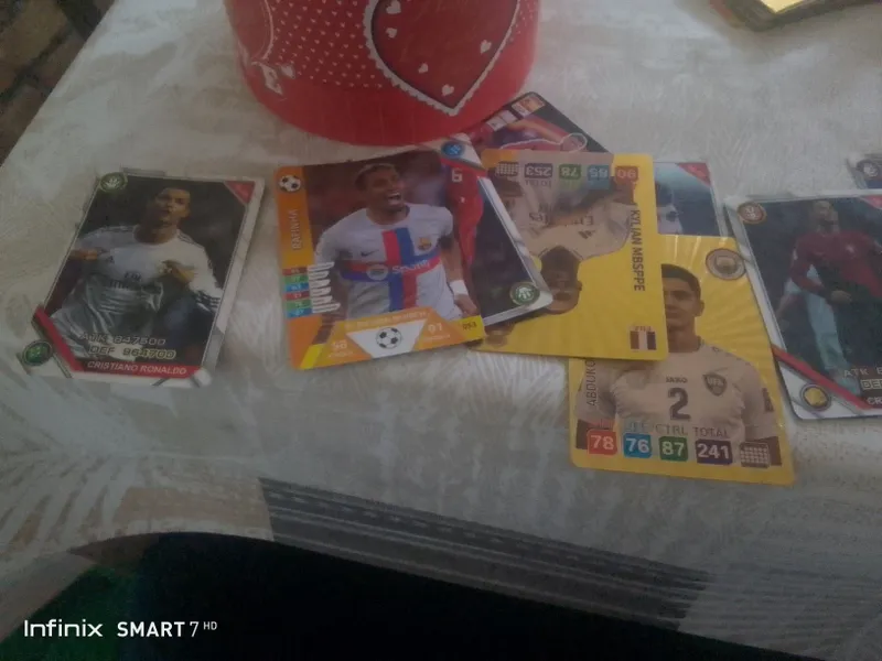 Pakimon FIFA ranldo Messi Neymar yana igrok bor — фото 1