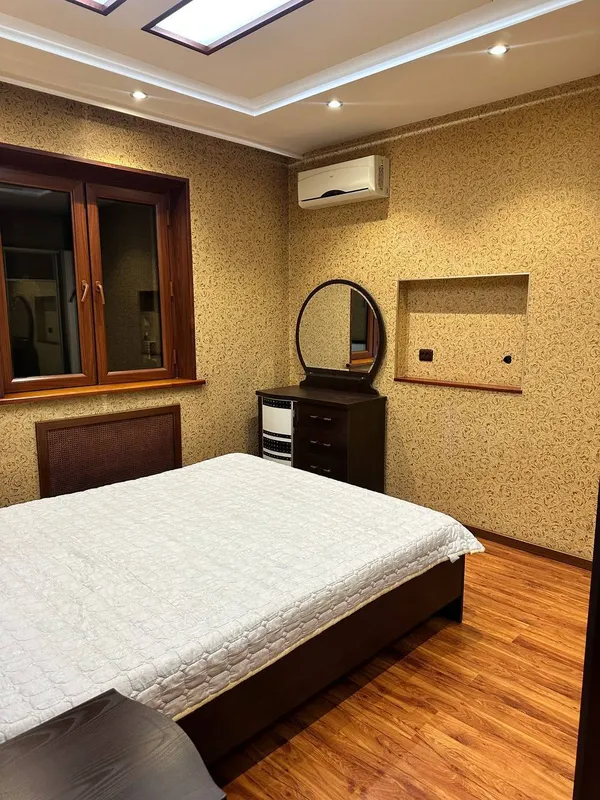 Yunusobod tumanida 60 m²li 2 xonali kvartira sotiladi · ID 7128 7 Yunusobod tumanida 60 m²li 2 xonali kvartira sotiladi · ID 7128 7