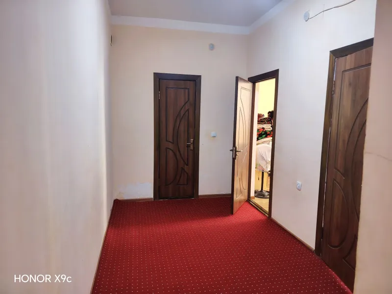 Yangi dom Juda ham yaxshi joyda, joylashgan.Yonida Grand Sarbon hotel — фото 1
