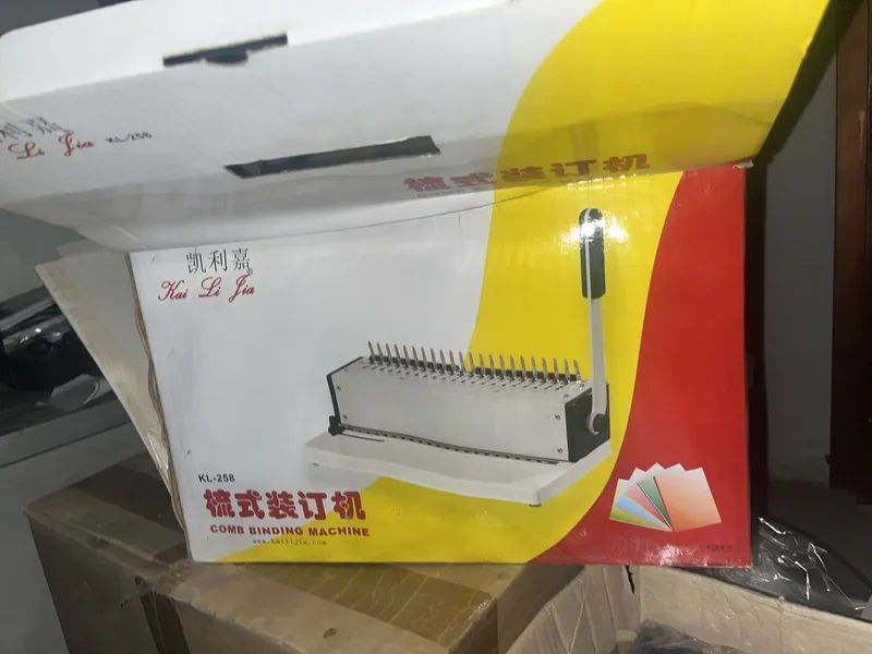 Брошюровщик Kai Li Jia KL-258 | Переплетная машина | Новый, в коробке 1 Брошюровщик Kai Li Jia KL-258 | Переплетная машина | Новый, в коробке 1