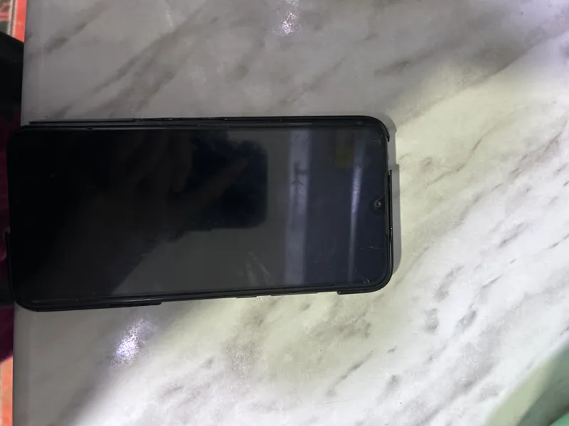 Redmi 7, состояние хорошее, у мастера не был, состояние отличное 1