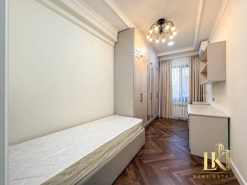 Nukus Avenue JKda (Yakkasaroy tumani) 4 xonali kvartira sotiladi 4