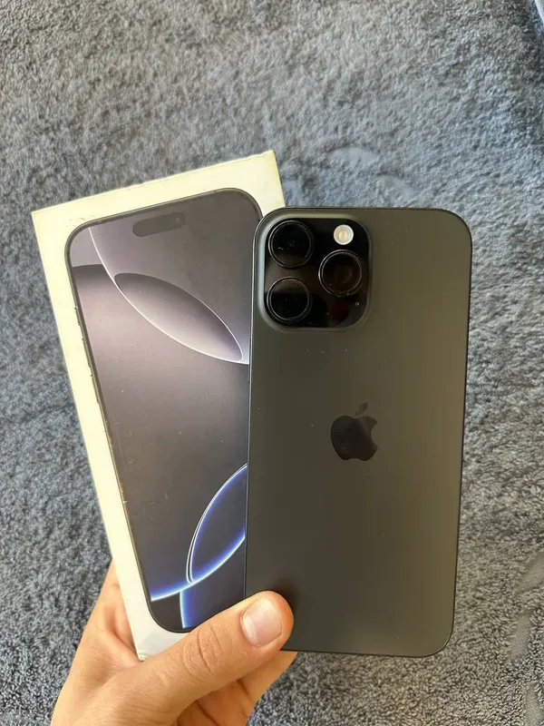 Apple 16 Pro MAX 4 Apple 16 Pro MAX 4