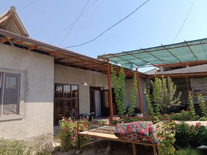 3 sotixli uchastka sotiladi, 4 xonali 2