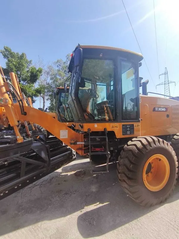 Автогрейдер GR180 5
