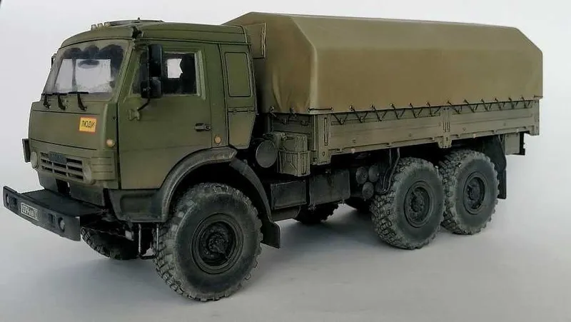 Сборная модель- КАМАЗ-5350 "МУСТАНГ". Масштаб 1:35 . ZVEZDA — фото 1