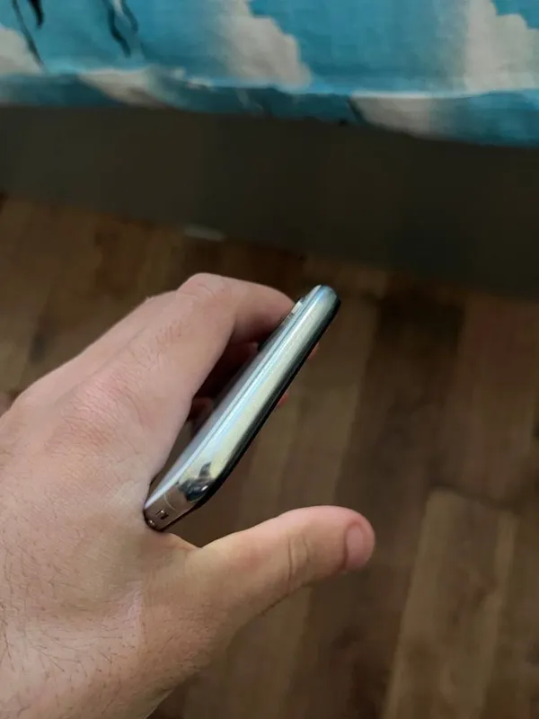 Iphone x 100/64. — фото 1