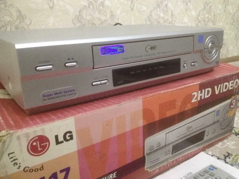 Видео Магнитофон LG 6