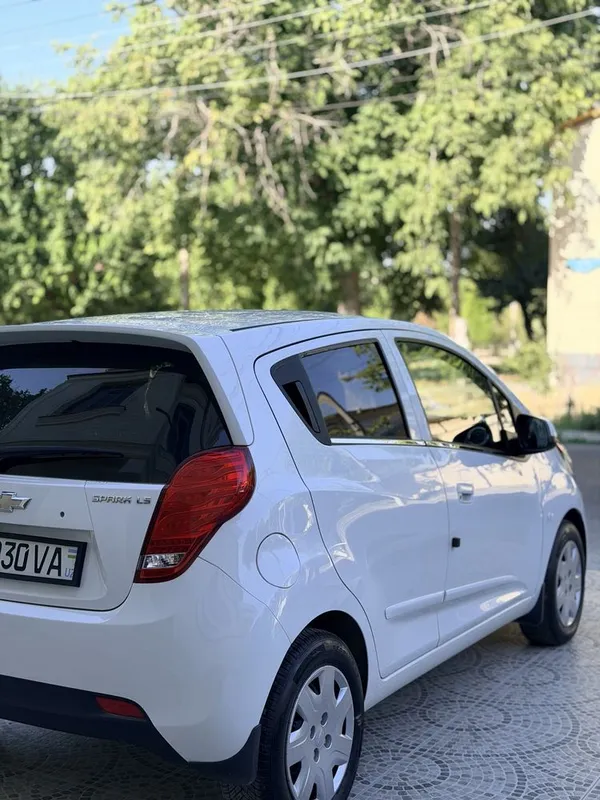 spark sotiladi 2015 yil 173000 km faqat binzinda yurgan 4 spark sotiladi 2015 yil 173000 km faqat binzinda yurgan 4