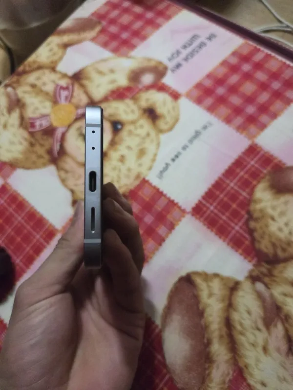 Flip 6 256 gb yaxshi holatda 6 Flip 6 256 gb yaxshi holatda 6