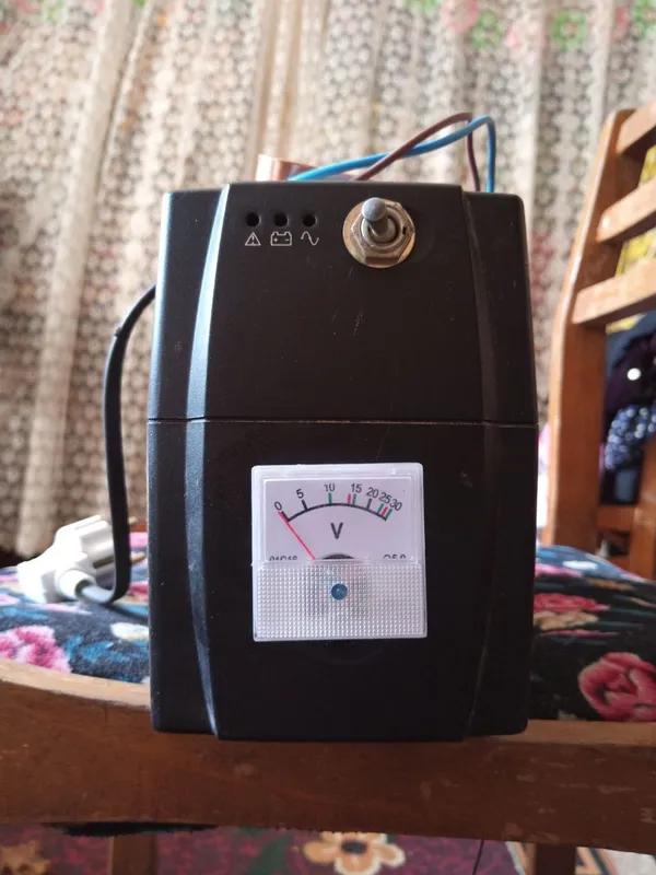 UPS akuylator zaryadchiklar sotiladi 8 UPS akuylator zaryadchiklar sotiladi 8