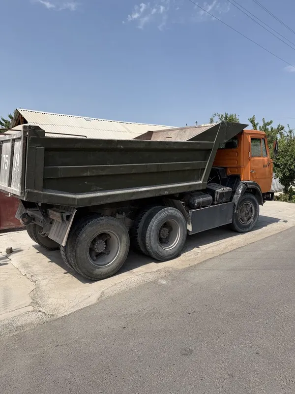Kamaz srochna sotiladi 3