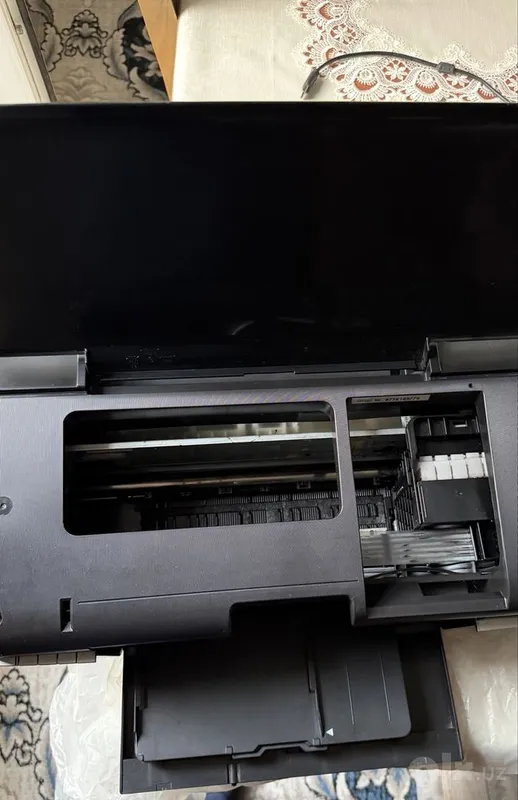 Epson L805 в хорошем состоянии, никаких проблем, работает отлично 4 Epson L805 в хорошем состоянии, никаких проблем, работает отлично 4