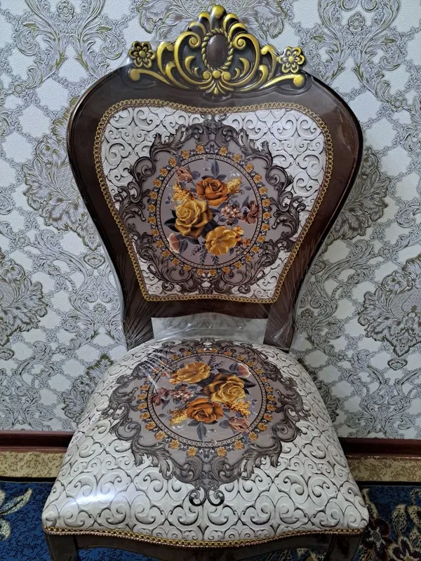 Продаётся 12 стульев без стола — фото 3