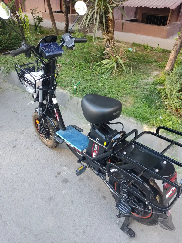 Elektr skuter Yangi 10km yurgan 6 000 000 3 Elektr skuter Yangi 10km yurgan 6 000 000 3