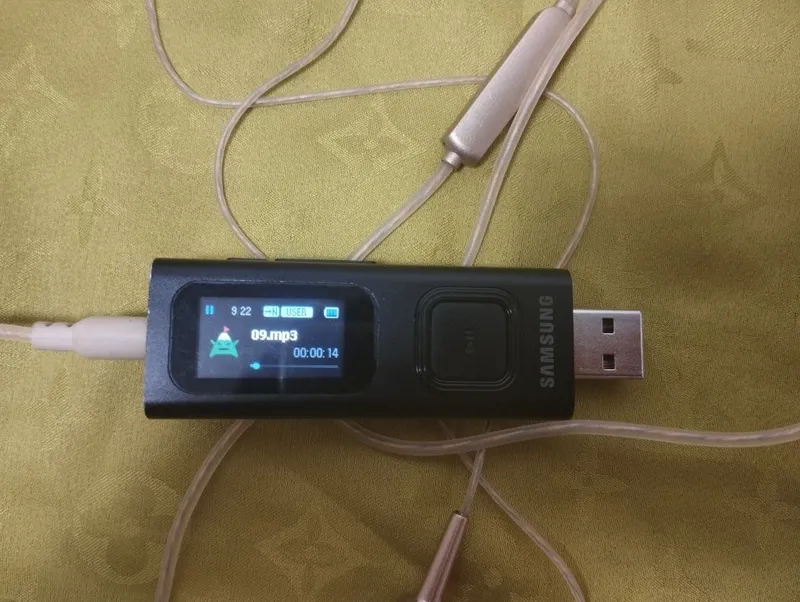 Assalom alekum Mp3 player Sotiladi Samsung Original — фото 2