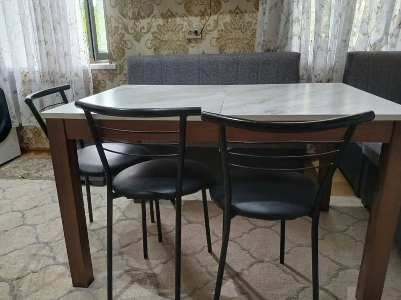 Продаётся стол со стульями — фото 1