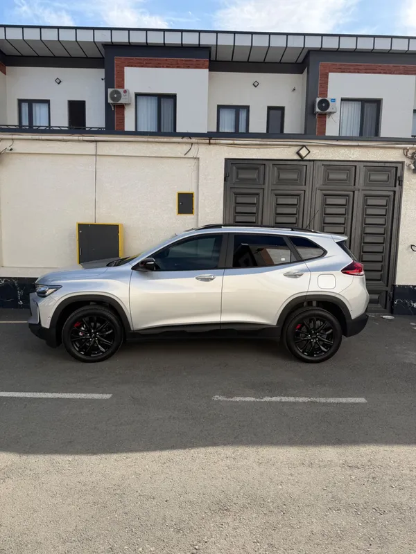 Chevrolet tracker 2 red line 2025 год 2 Chevrolet tracker 2 red line 2025 год 2