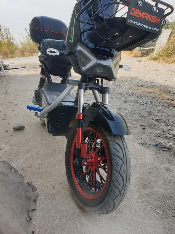 Skutir sotiladi 1oy kafolati bilan 2 Skutir sotiladi 1oy kafolati bilan 2