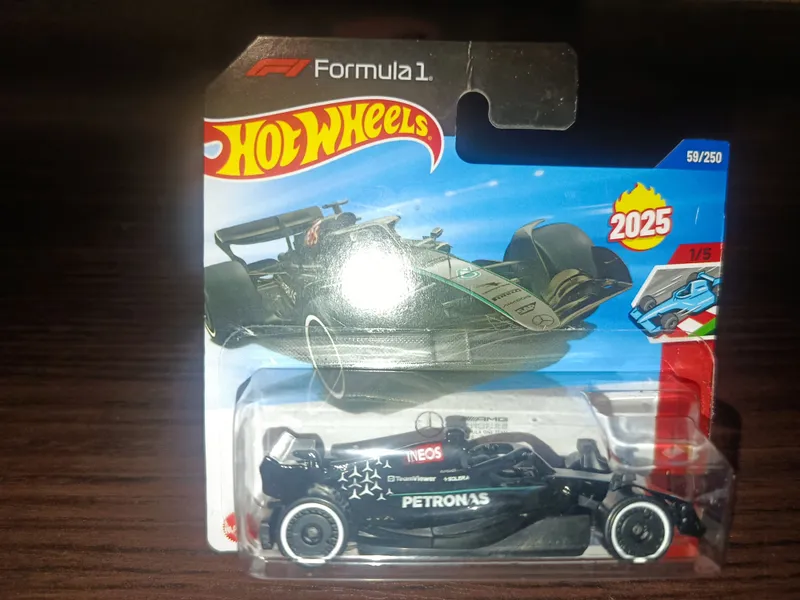 Hot wheels Formula 1 Mercedes — фото 1