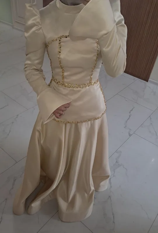 Vecherniy yengi koylak Vecherniy yengi koylak