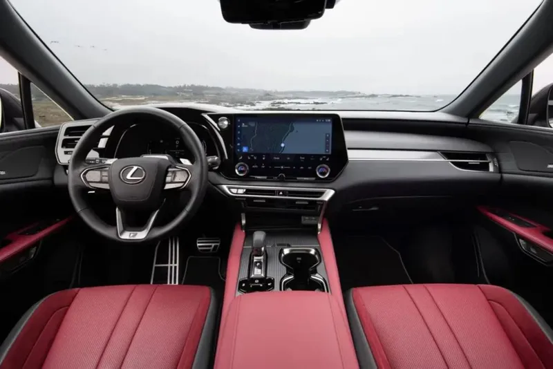 Lexus RX500 h 2023 год — фото 1