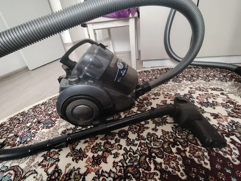 продам пылисос б/у — фото 1