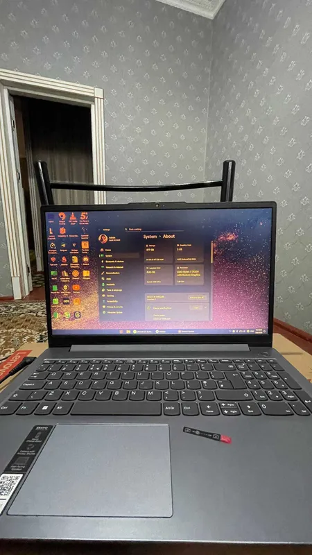 Ноутбук Lenovo IdeaPAD Slim 3 15;8 ДЮЙМ 512GB SSD 8GB RAM