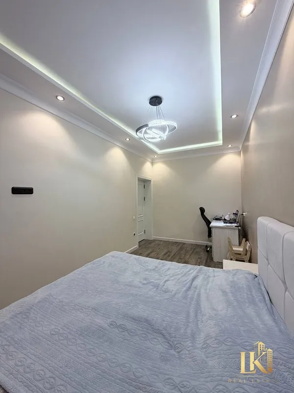 1 xonali kvartira sotiladi, 43 m², 2/7, yevroremont, mebel va texnika bilan (Mirobod tumani) 4