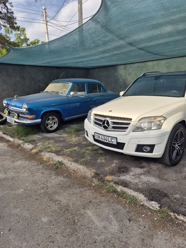 Sroʻchne sotladi Mersades GLK 300 2 Sroʻchne sotladi Mersades GLK 300 2