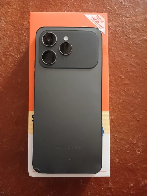 Tecno spark 40 2 Tecno spark 40 2