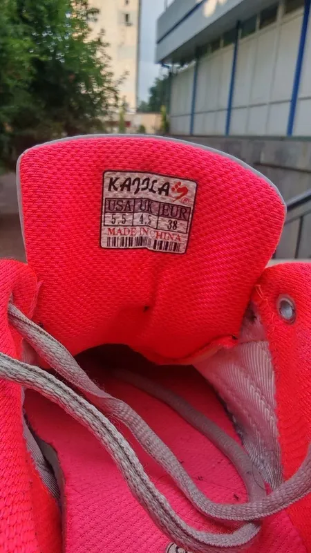 Женские кроссовки kajila 3