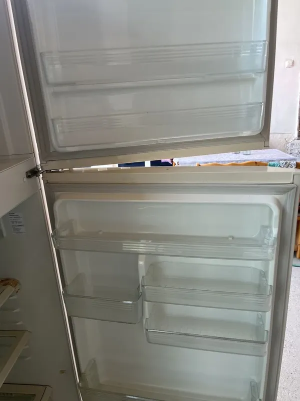 SHARP Katta Muzlatgich sotiladi. narxini kelishamiz 4 SHARP Katta Muzlatgich sotiladi. narxini kelishamiz 4